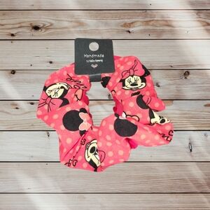 Minnie Mouse Scrunchie Set